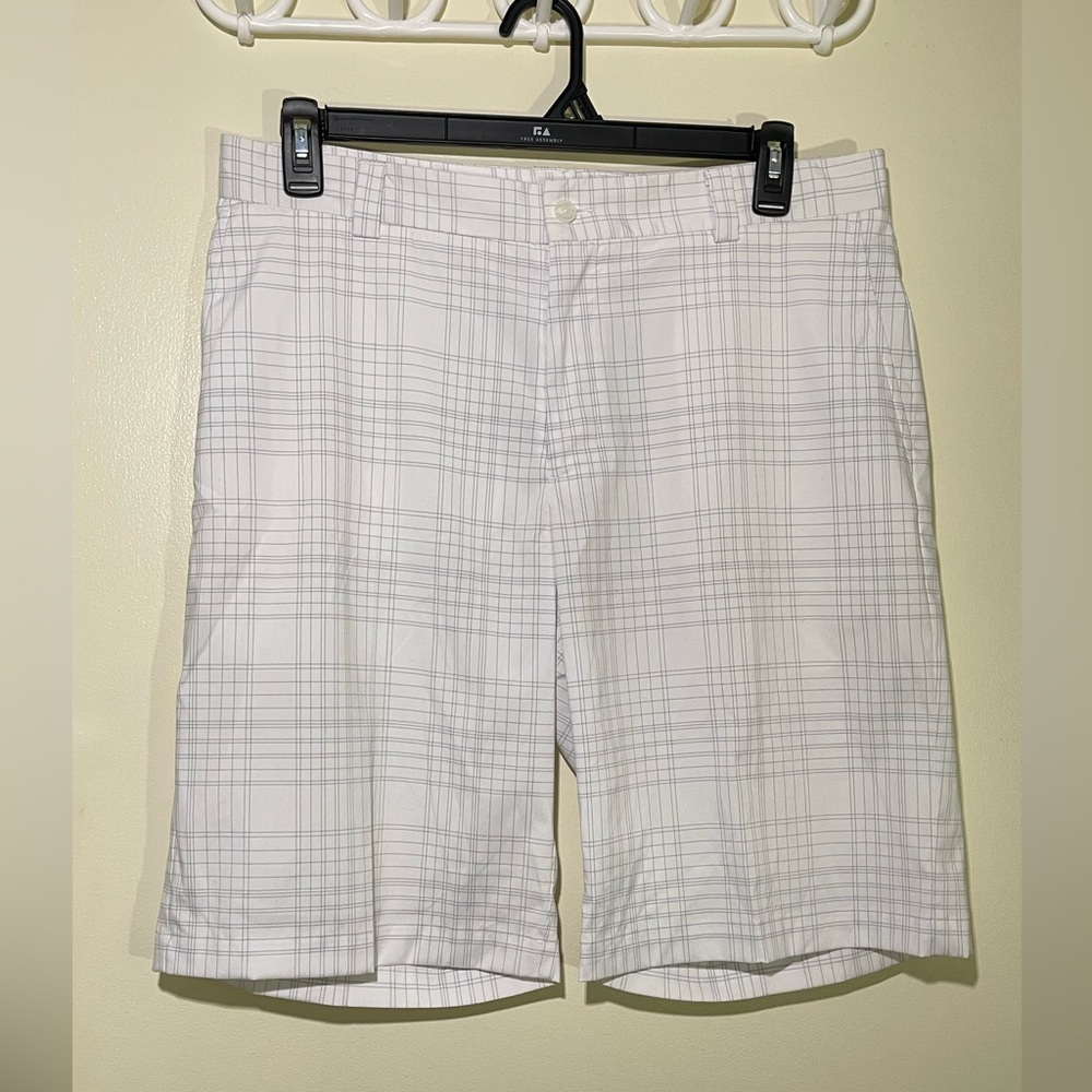 Men's Slazenger White Plaid Golf Shorts size 36